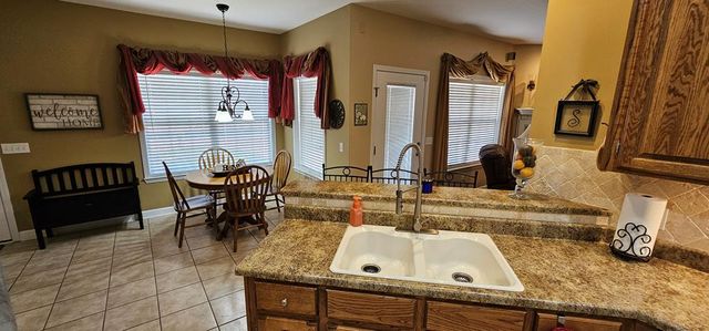 588 W Lawrence Harris Hwy, Slocomb, AL 36375