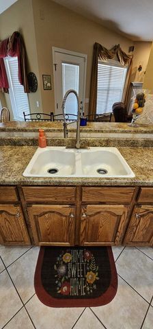 588 W Lawrence Harris Hwy, Slocomb, AL 36375