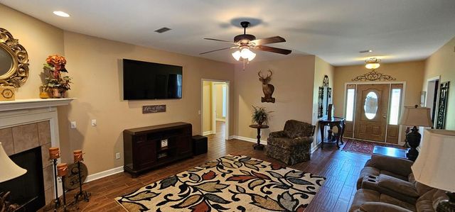 588 W Lawrence Harris Hwy, Slocomb, AL 36375