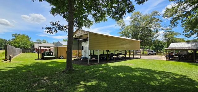 588 W Lawrence Harris Hwy, Slocomb, AL 36375