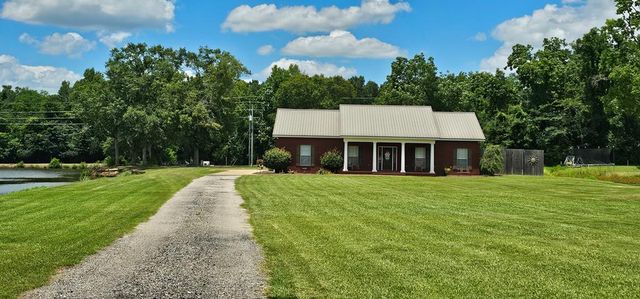 588 W Lawrence Harris Hwy, Slocomb, AL 36375