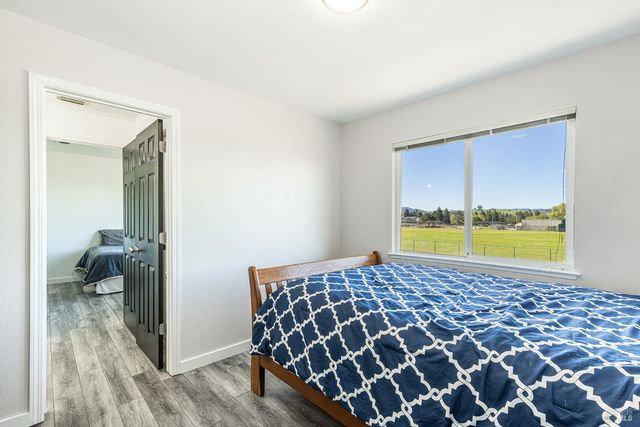 1104 River Pine Cir, Petaluma, CA 94954