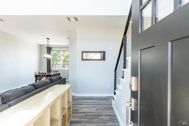 1104 River Pine Cir, Petaluma, CA 94954