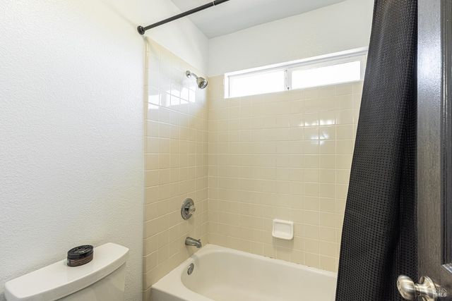 1104 River Pine Cir, Petaluma, CA 94954