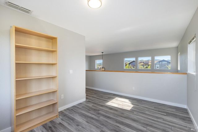 1104 River Pine Cir, Petaluma, CA 94954