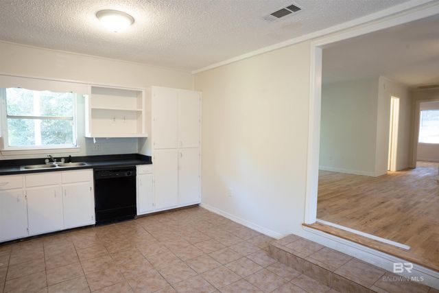 407 Azalea Street, Fairhope, AL 36532