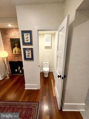 870 N LAWRENCE ST, Philadelphia, PA 19123