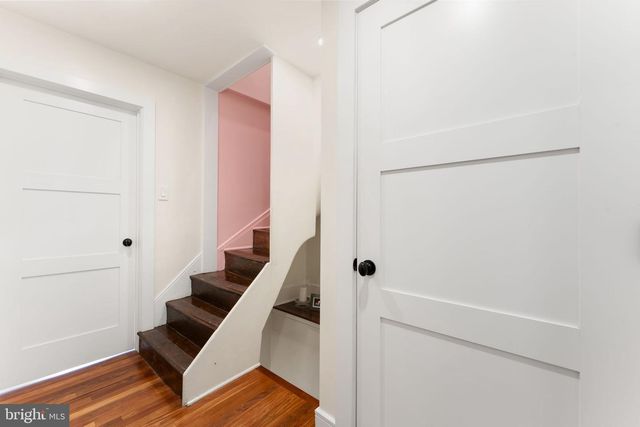 870 N LAWRENCE ST, Philadelphia, PA 19123