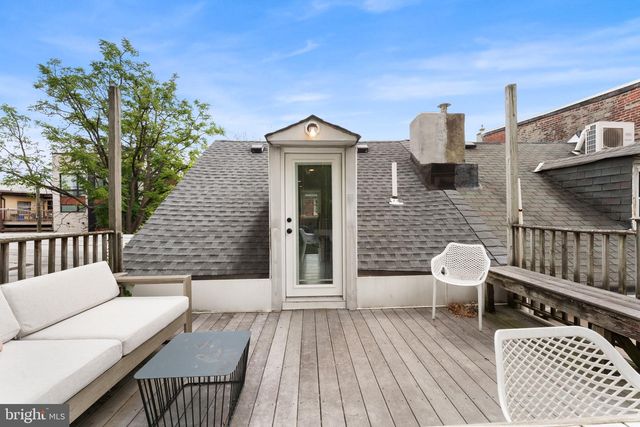 870 N LAWRENCE ST, Philadelphia, PA 19123