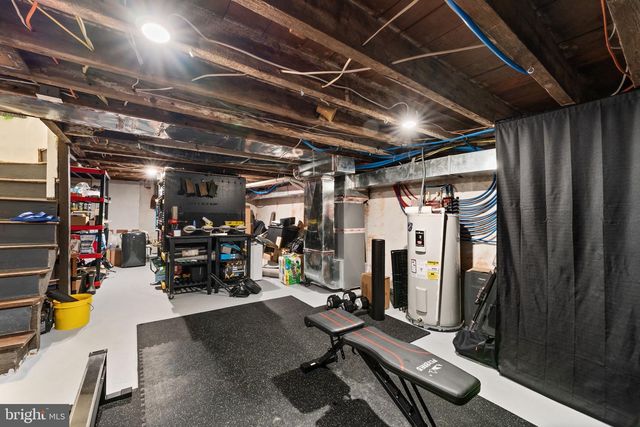 870 N LAWRENCE ST, Philadelphia, PA 19123