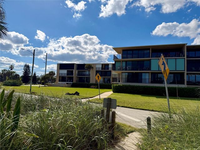 1101 S MIRAMAR AVENUE 209, Indialantic, FL 32903