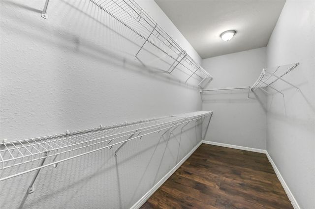 409 Abbey Lane, League City, TX 77573