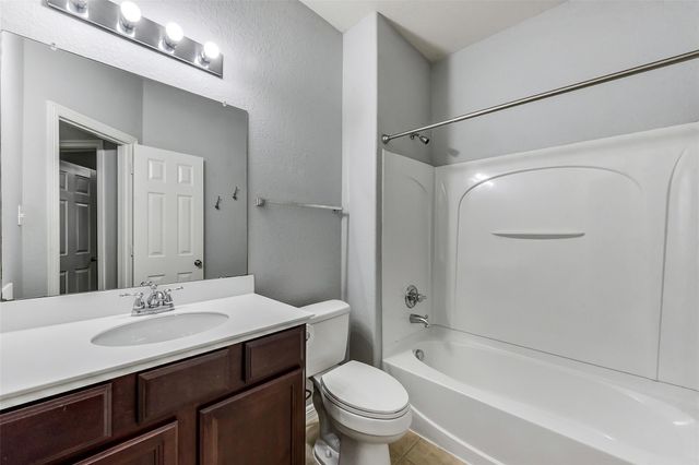 409 Abbey Lane, League City, TX 77573