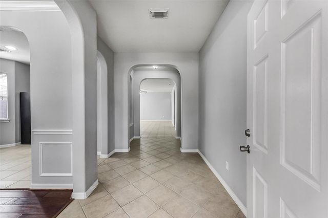 409 Abbey Lane, League City, TX 77573