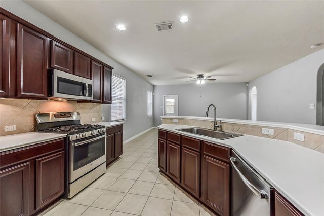 409 Abbey Lane, League City, TX 77573