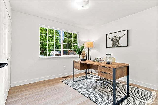 21205 NE 60th Place, Redmond, WA 98053