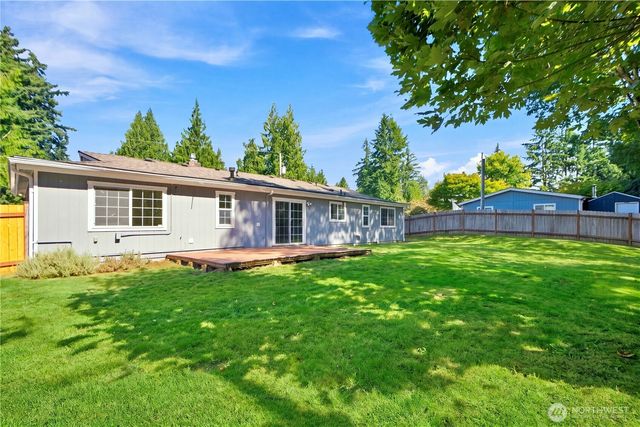 21205 NE 60th Place, Redmond, WA 98053