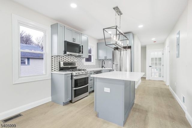 16 Grey Rock Ave, Little Falls Twp., NJ 07424