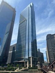 313 W Wolf Point Plaza 1910, Chicago, IL 60654