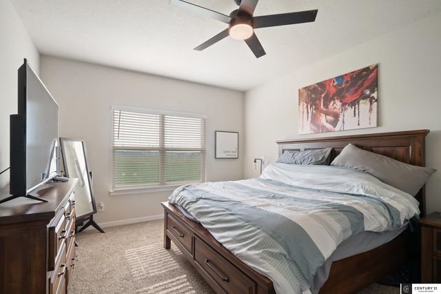 8519 S 63rd Street, Papillion, NE 68157