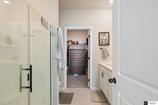 8519 S 63rd Street, Papillion, NE 68157