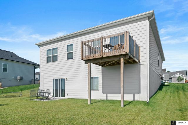 8519 S 63rd Street, Papillion, NE 68157