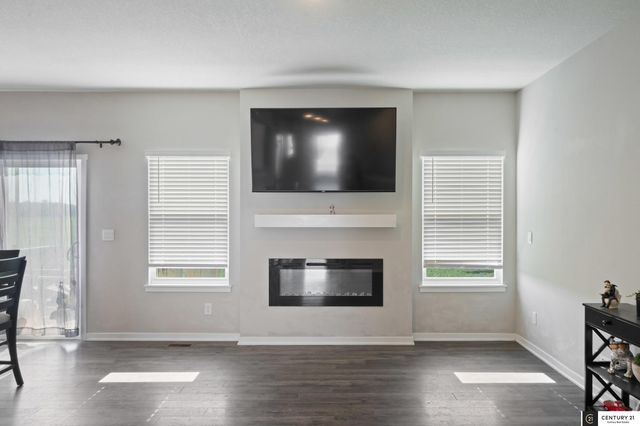 8519 S 63rd Street, Papillion, NE 68157