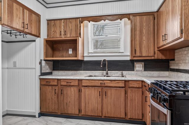 1905 Spring Street, Fort Wayne, IN 46808