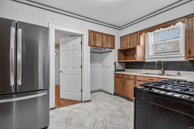 1905 Spring Street, Fort Wayne, IN 46808