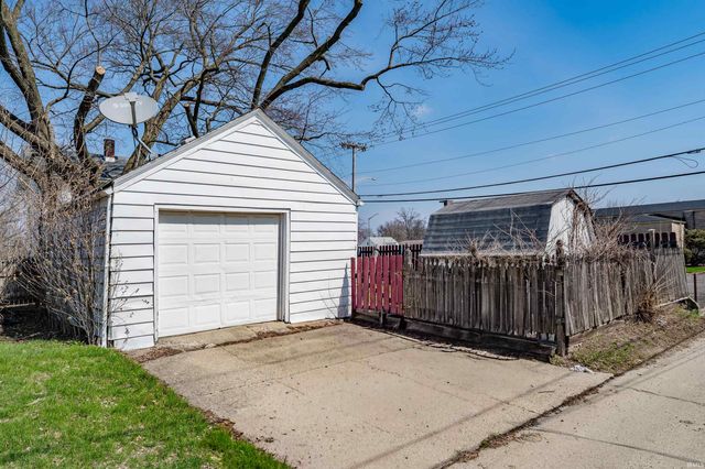 1905 Spring Street, Fort Wayne, IN 46808