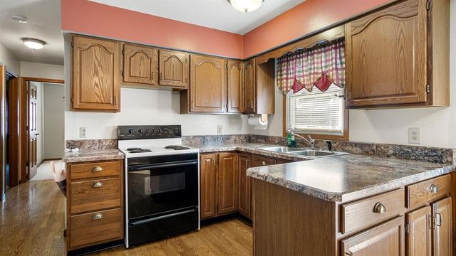 2858 Milton Road, Eau Claire, WI 54701