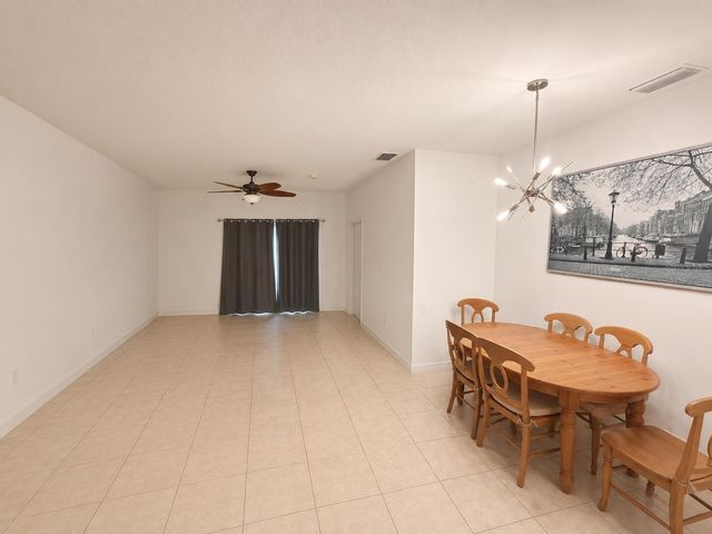3635 PARKRIDGE CIRCLE 10-101, Sarasota, FL 34243