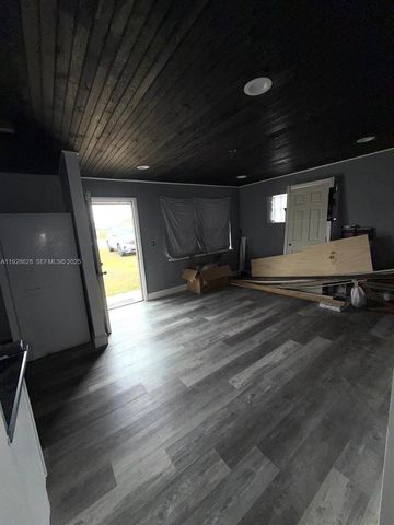 1313 Denise Ave, Sebring, FL 33870