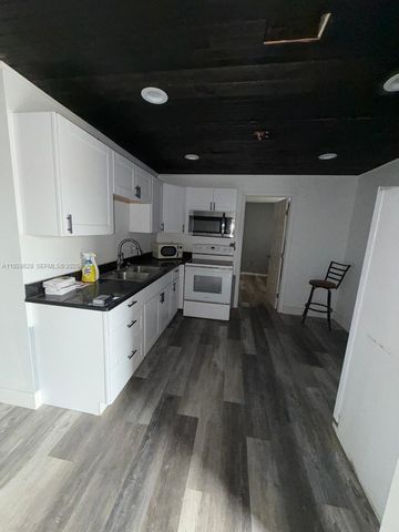 1313 Denise Ave, Sebring, FL 33870