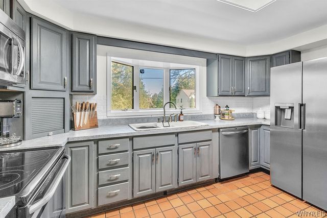 2867 Hillview Place, Eden, NY 14057