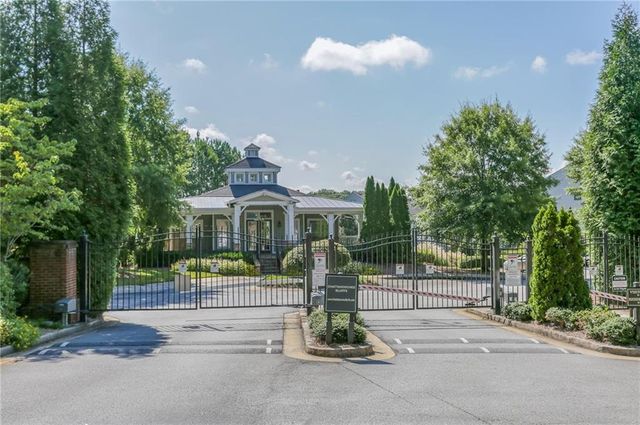 3758 Chattahoochee Summit Drive SE 21, Atlanta, GA 30339