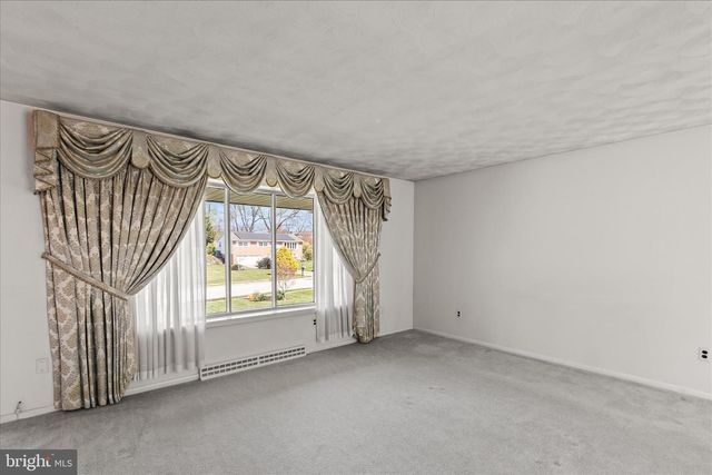 2564 AUDLYN DRIVE, York, PA 17408