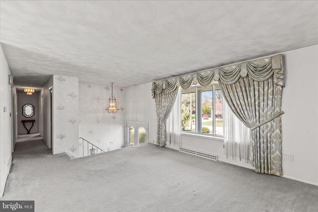 2564 AUDLYN DRIVE, York, PA 17408
