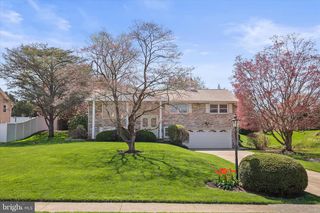2564 AUDLYN DRIVE, York, PA 17408