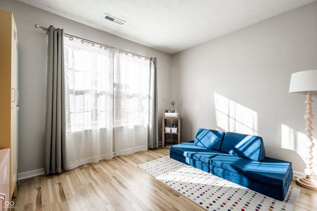 32 Fillmore Way, Westfield, IN 46074