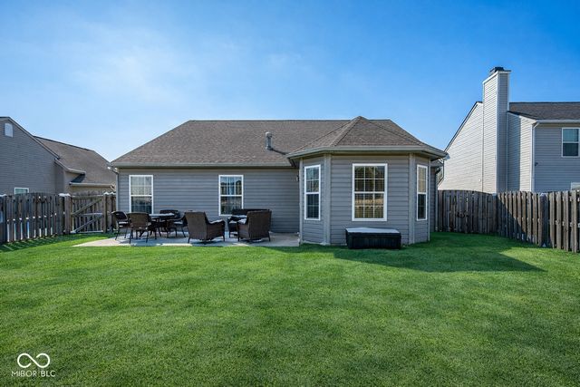 32 Fillmore Way, Westfield, IN 46074