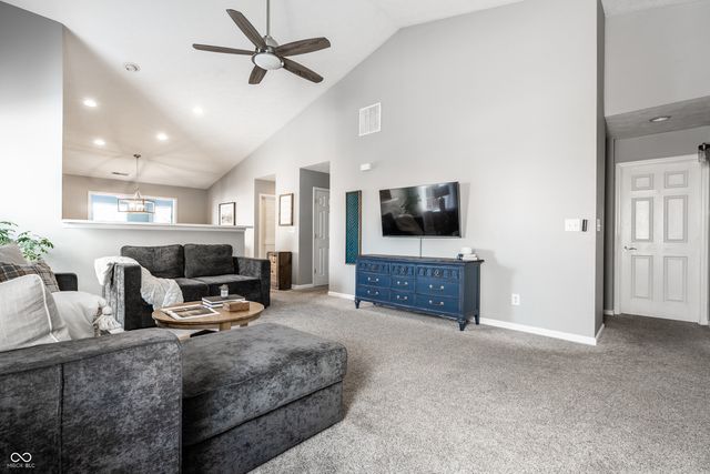 32 Fillmore Way, Westfield, IN 46074