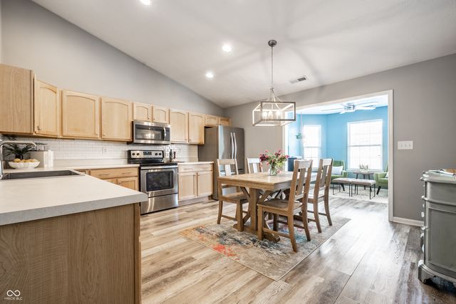 32 Fillmore Way, Westfield, IN 46074