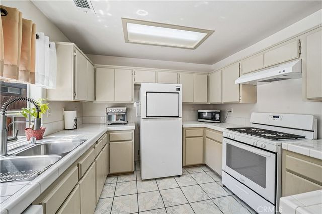 14349 Chesebro Court, Fontana, CA 92335