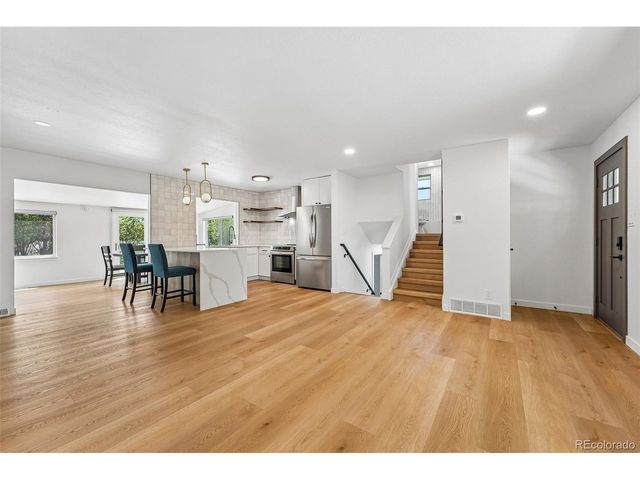 862 S Simms St, Lakewood, CO 80228