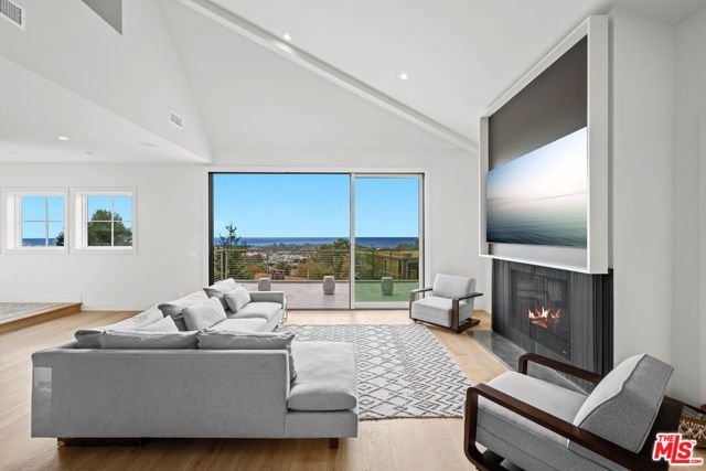 1324 Monument Street, Pacific Palisades (los Angeles), CA 90272