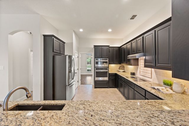 2046 Boone Circle, Frisco, TX 75033