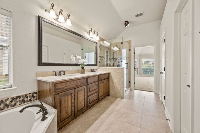 2046 Boone Circle, Frisco, TX 75033