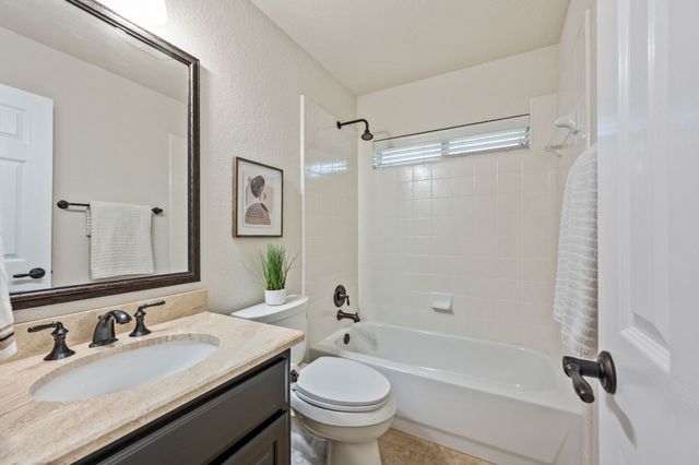 2046 Boone Circle, Frisco, TX 75033