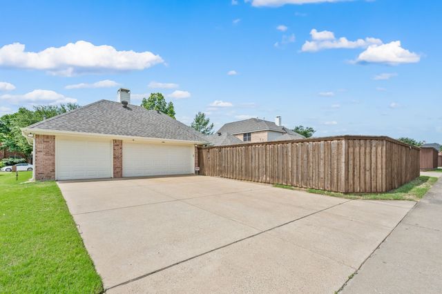2046 Boone Circle, Frisco, TX 75033